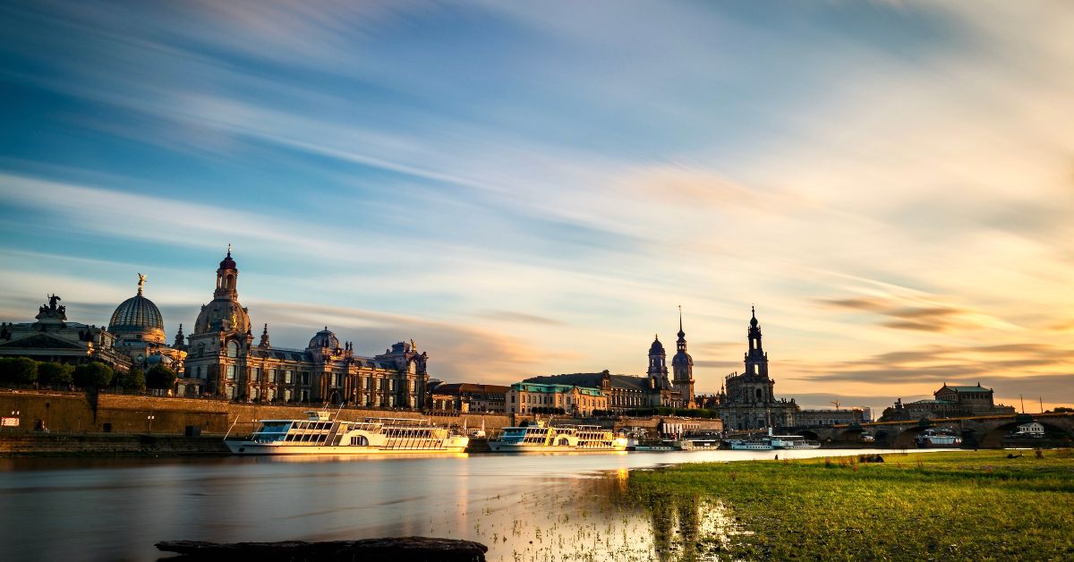 Dresden City Line Feature