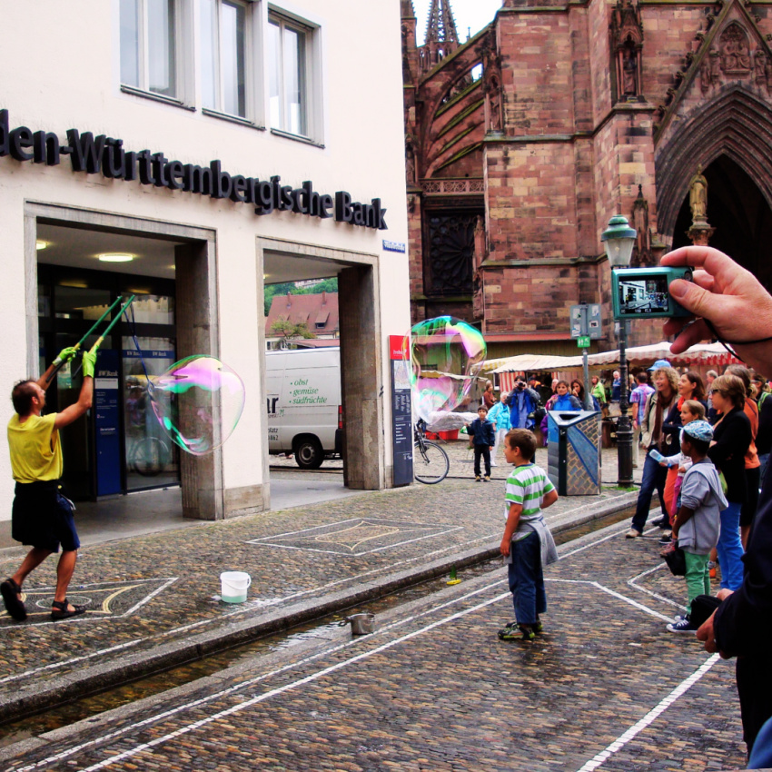 Freiburg bubbles and boats