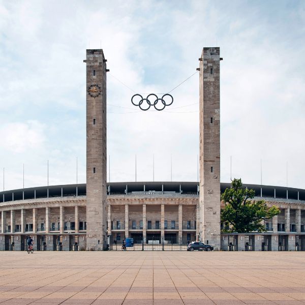 Stadium with columns and olympic rings